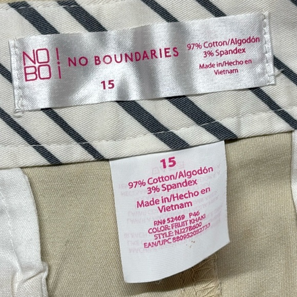 Women’s No Boundaries tan shorts - NWOT - Juniors SZ 15 - Picture 9 of 11